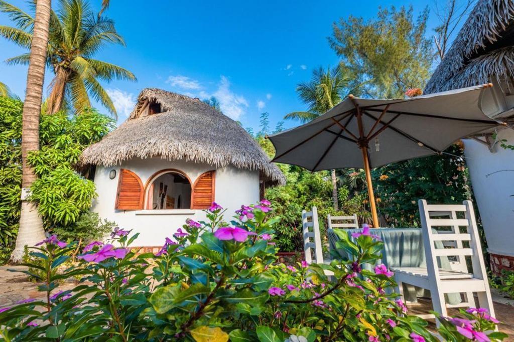 Chez Maggie Hotel & Restaurant Morondava Ngoại thất bức ảnh